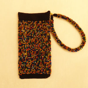 Футляры для телефонов бисер